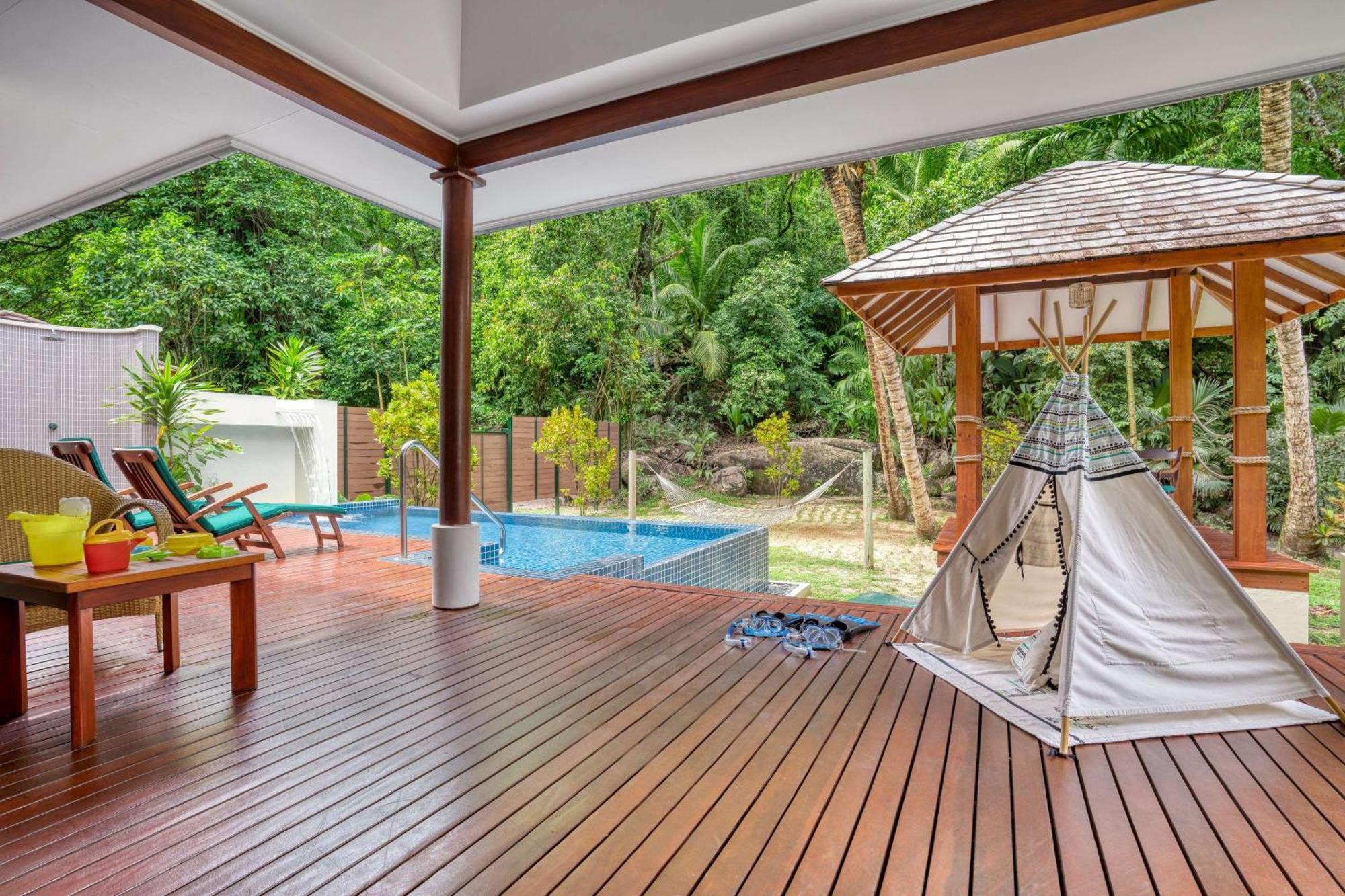 Üdülőközpont Hilton Seychelles Labriz & 5*